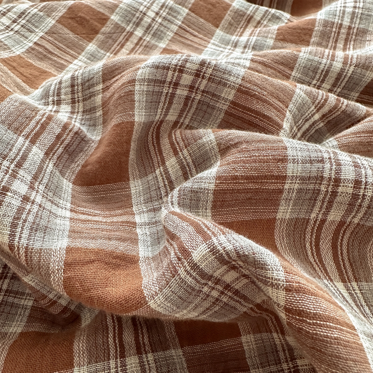 91家纺网 家纺一手货源 找家纺 淑女公社2025春夏新款法式色织双层纱四件套 咖格物语