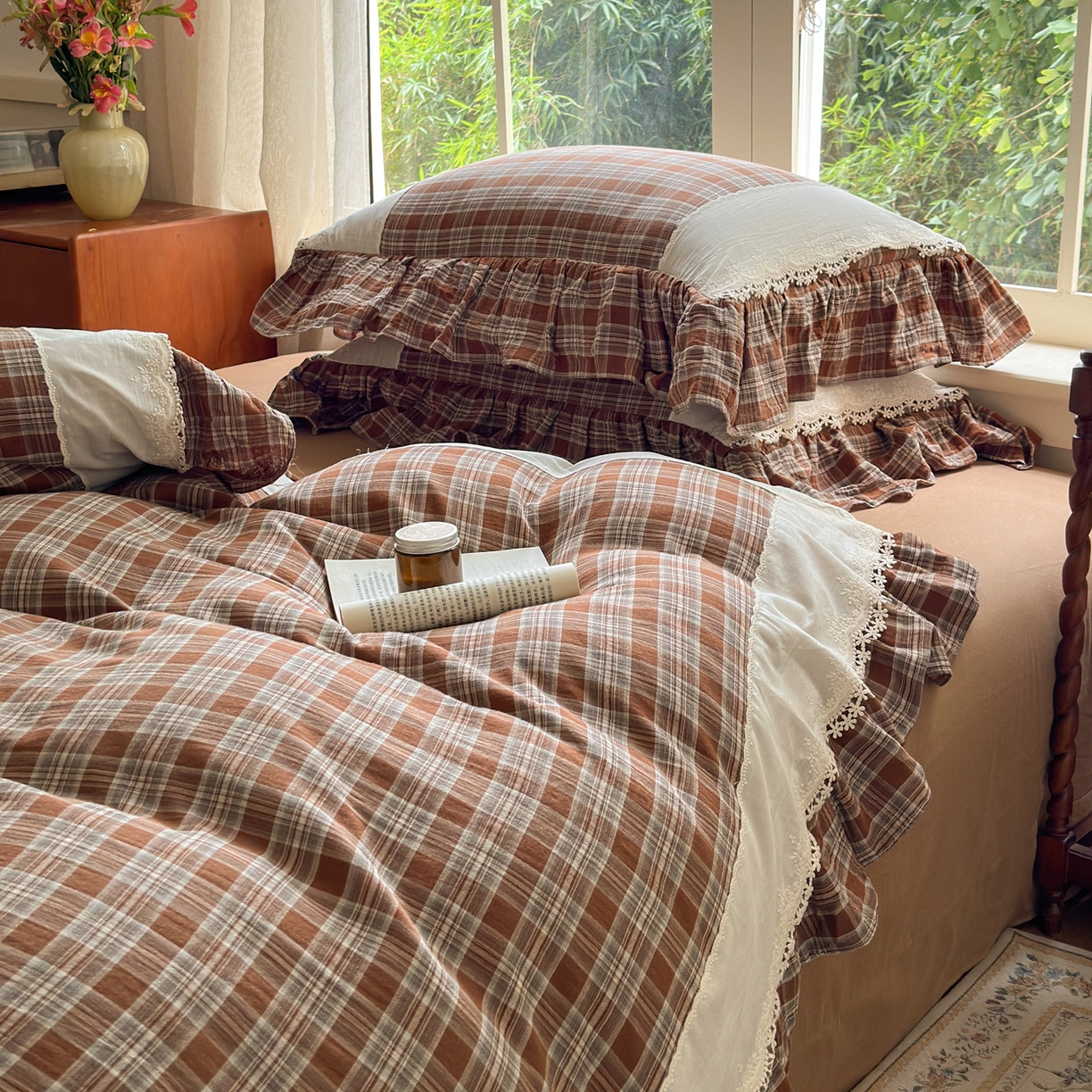 91家纺网 家纺一手货源 找家纺 淑女公社2025春夏新款法式色织双层纱四件套 咖格物语