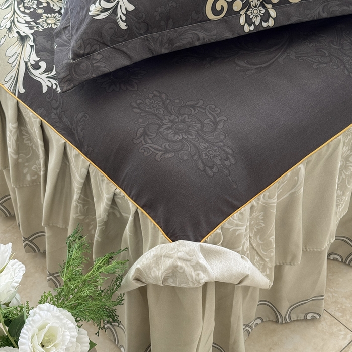 91家纺网 家纺一手货源 找家纺 雨田家纺 2025新款外贸跨境直播亲肤印花床裙三件套 生如花夏灰