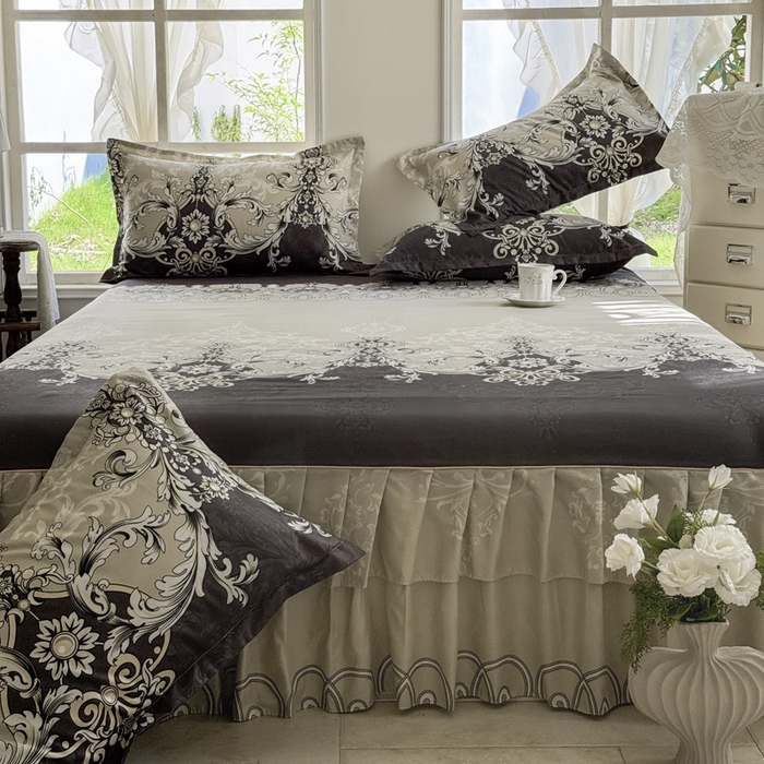 91家纺网 家纺一手货源 找家纺 雨田家纺 2025新款外贸跨境直播亲肤印花床裙三件套 生如花夏灰