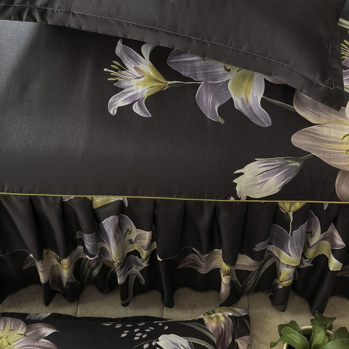 91家纺网 家纺一手货源 找家纺 雨田家纺 2025新款外贸跨境直播亲肤印花床裙三件套 百合花