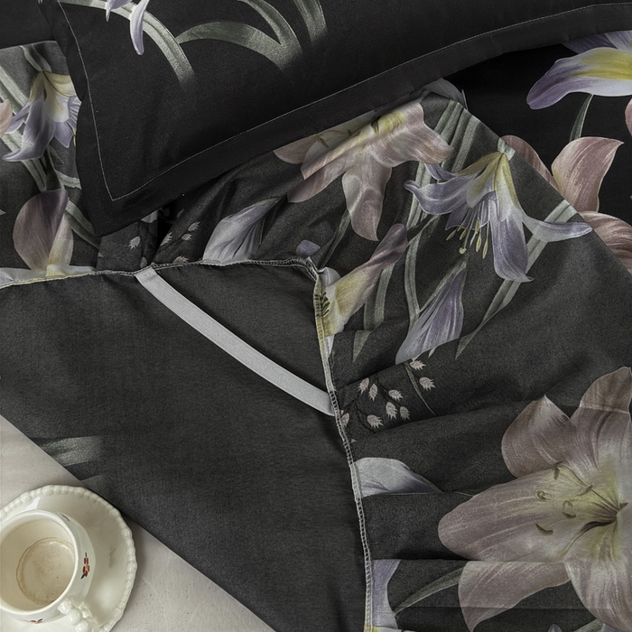 91家纺网 家纺一手货源 找家纺 雨田家纺 2025新款外贸跨境直播亲肤印花床裙三件套 百合花