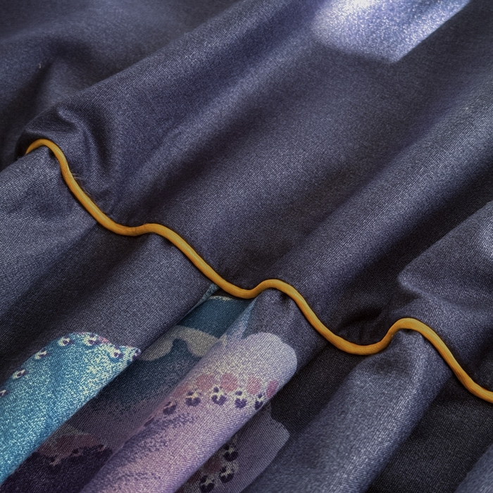 91家纺网 家纺一手货源 找家纺 雨田家纺 2025新款外贸跨境直播亲肤印花床裙三件套 柔情似水