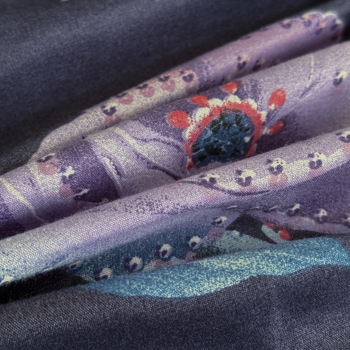 91家纺网 家纺一手货源 找家纺 雨田家纺 2025新款外贸跨境直播亲肤印花床裙三件套 柔情似水