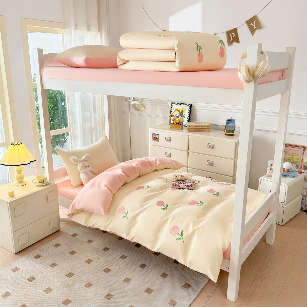 91家纺网 家纺一手货源 找家纺 （总）小久久（小九九） 2025亲肤水洗棉学生宿舍三件套上下铺三件套-满绣系列