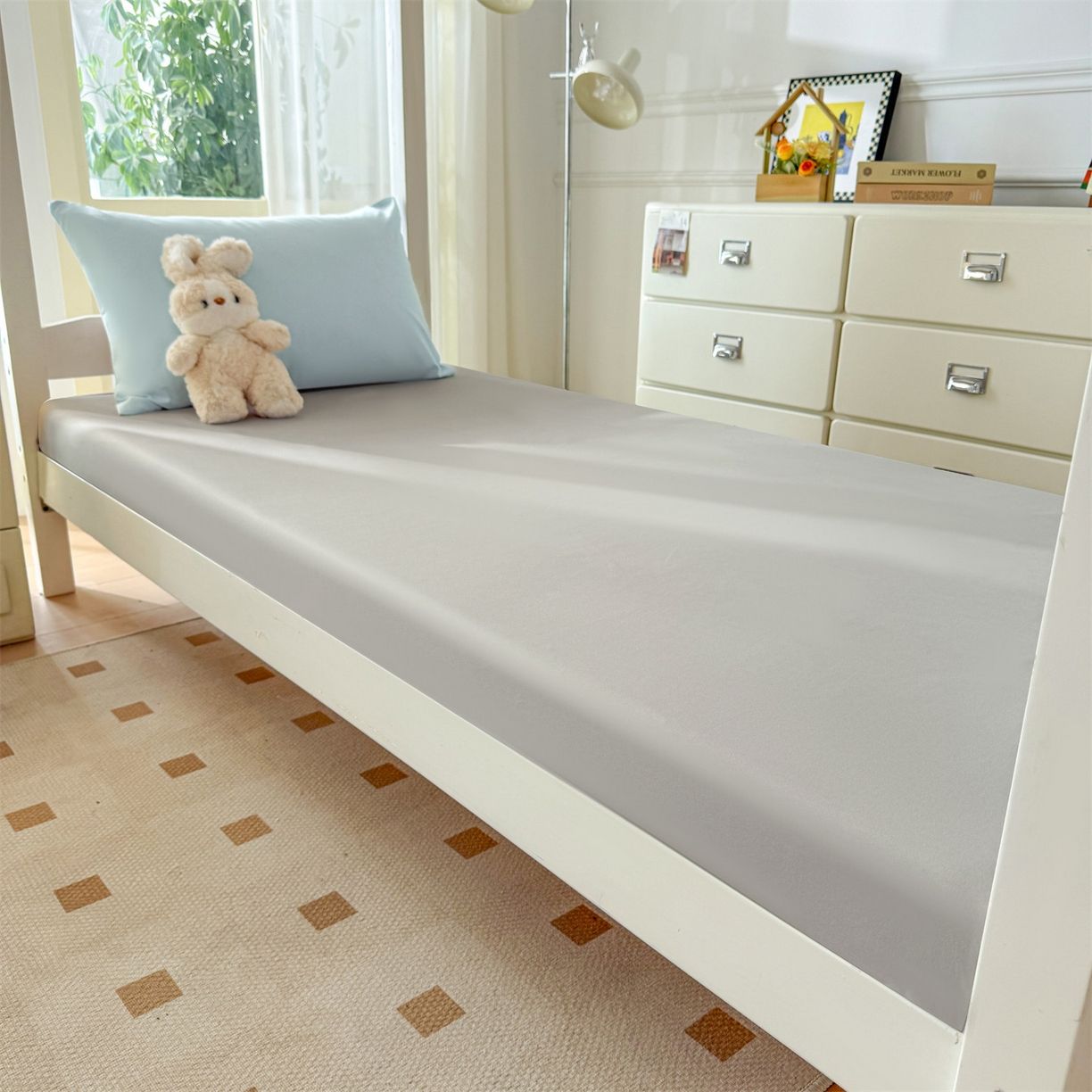 91家纺网 家纺一手货源 找家纺 小久久（小九九） 2025亲肤水洗棉学生宿舍三件套上下铺三件套-满绣系列 可爱猫-天蓝+山灰