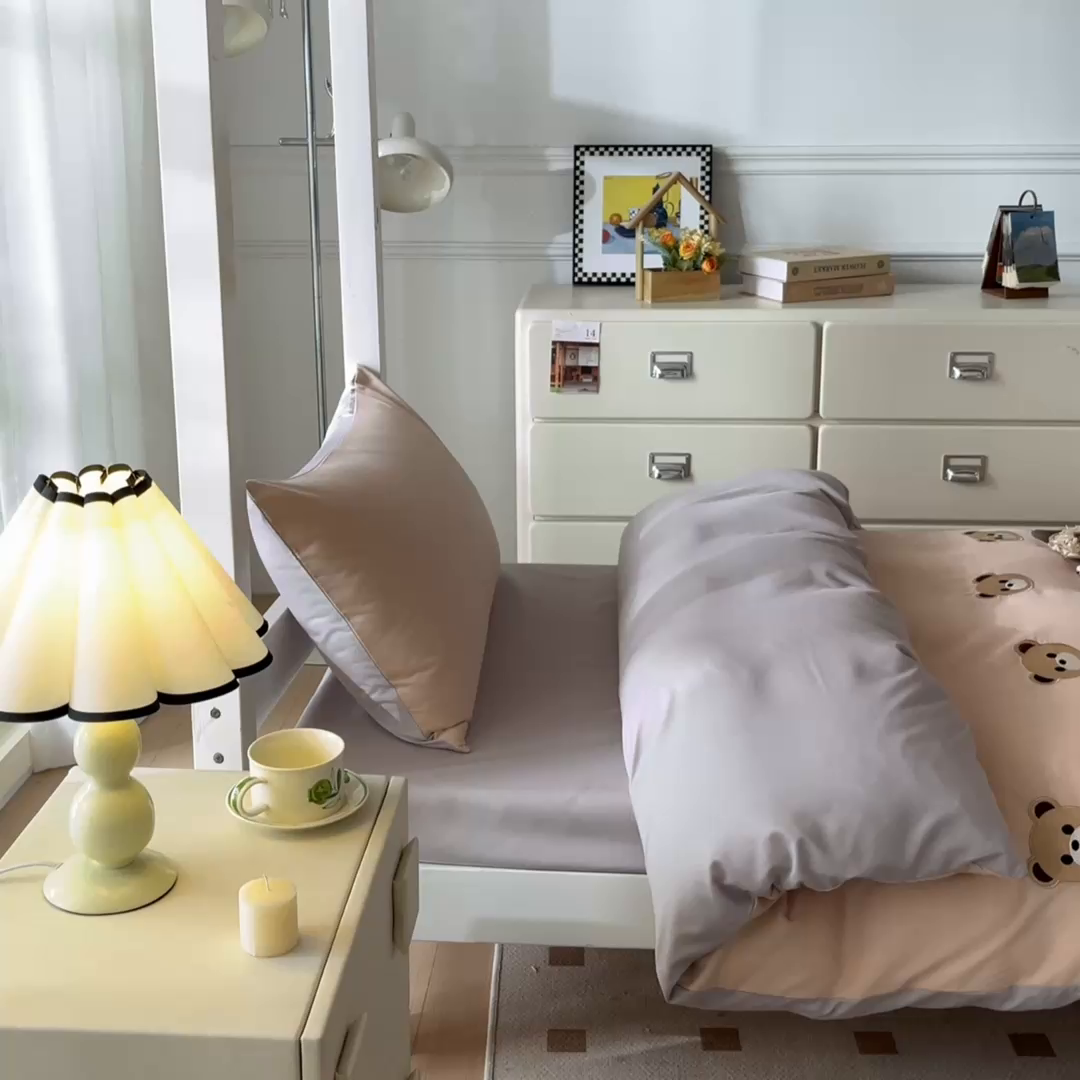 91家纺网 家纺一手货源 找家纺 （总）小久久（小九九） 2025亲肤水洗棉学生宿舍三件套上下铺三件套-满绣系列