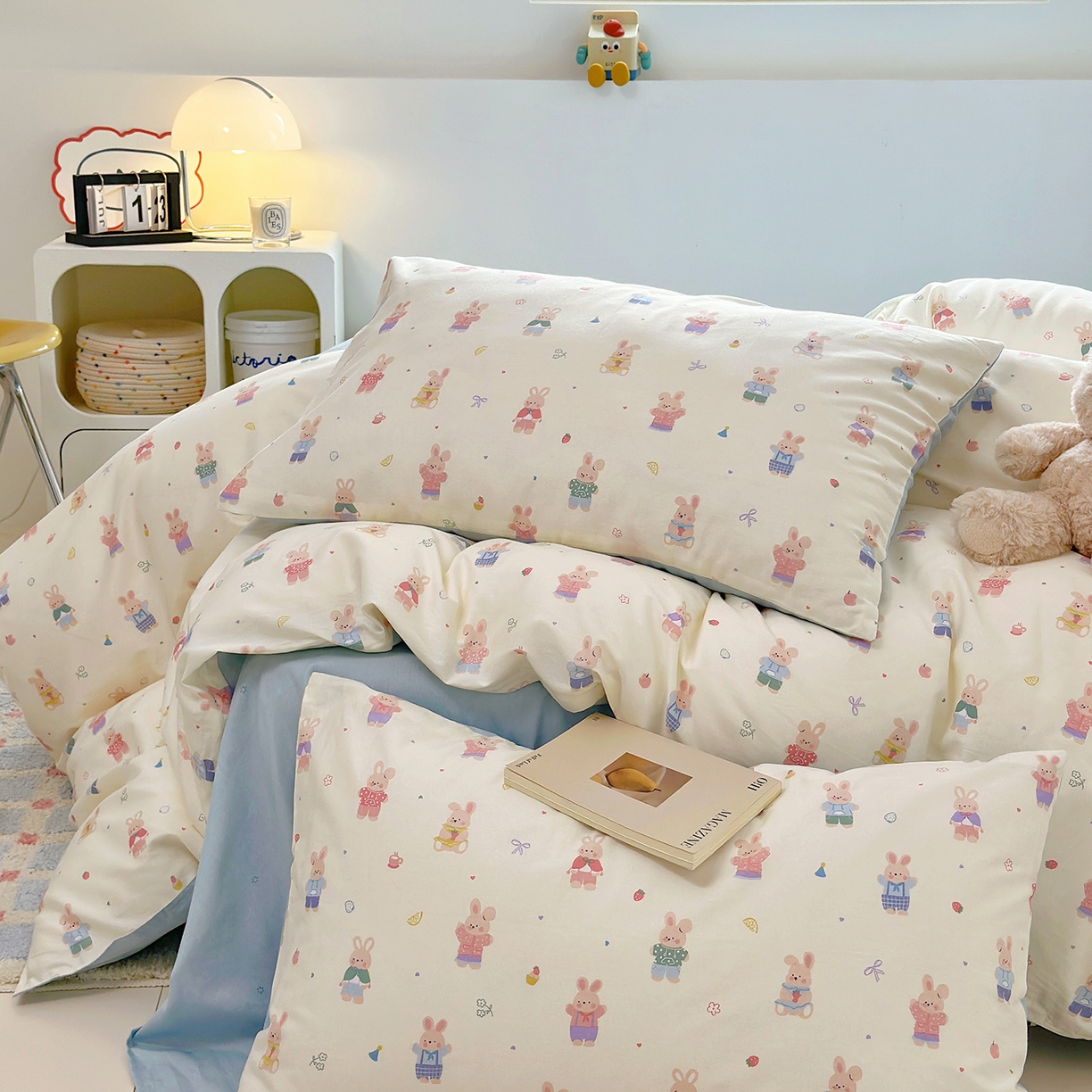 91家纺网 家纺一手货源 找家纺 麦伦家居 2025春夏新款全棉纯棉斜纹40s13372系列-小清新卡通 果冻兔