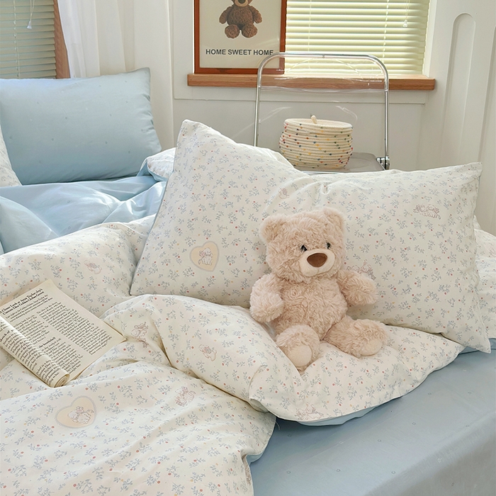 91家纺网 家纺一手货源 找家纺 麦伦家居 2025春夏新款全棉纯棉斜纹40s13372系列-小清新卡通 蓝心兔