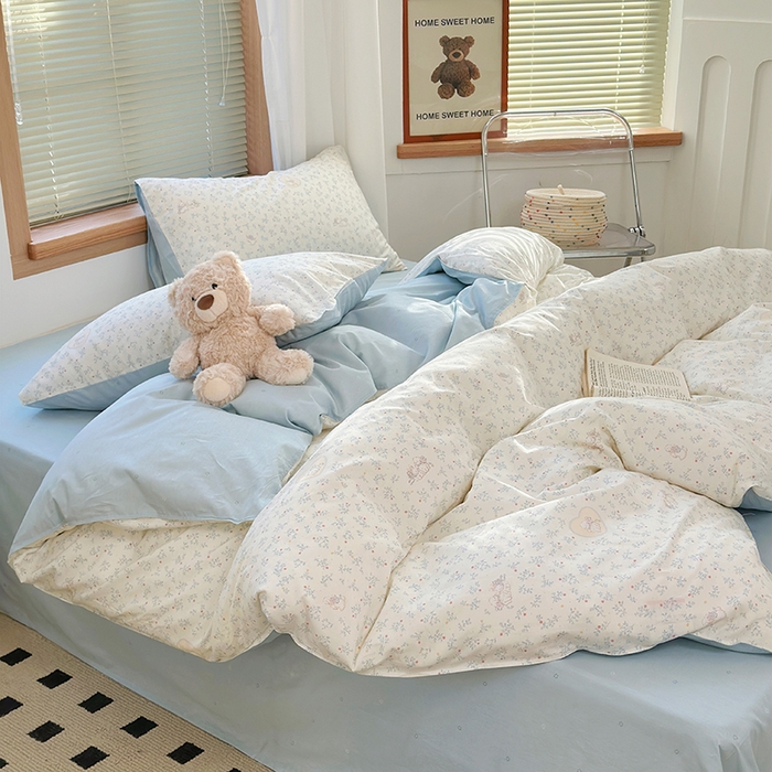 91家纺网 家纺一手货源 找家纺 麦伦家居 2025春夏新款全棉纯棉斜纹40s13372系列-小清新卡通 蓝心兔