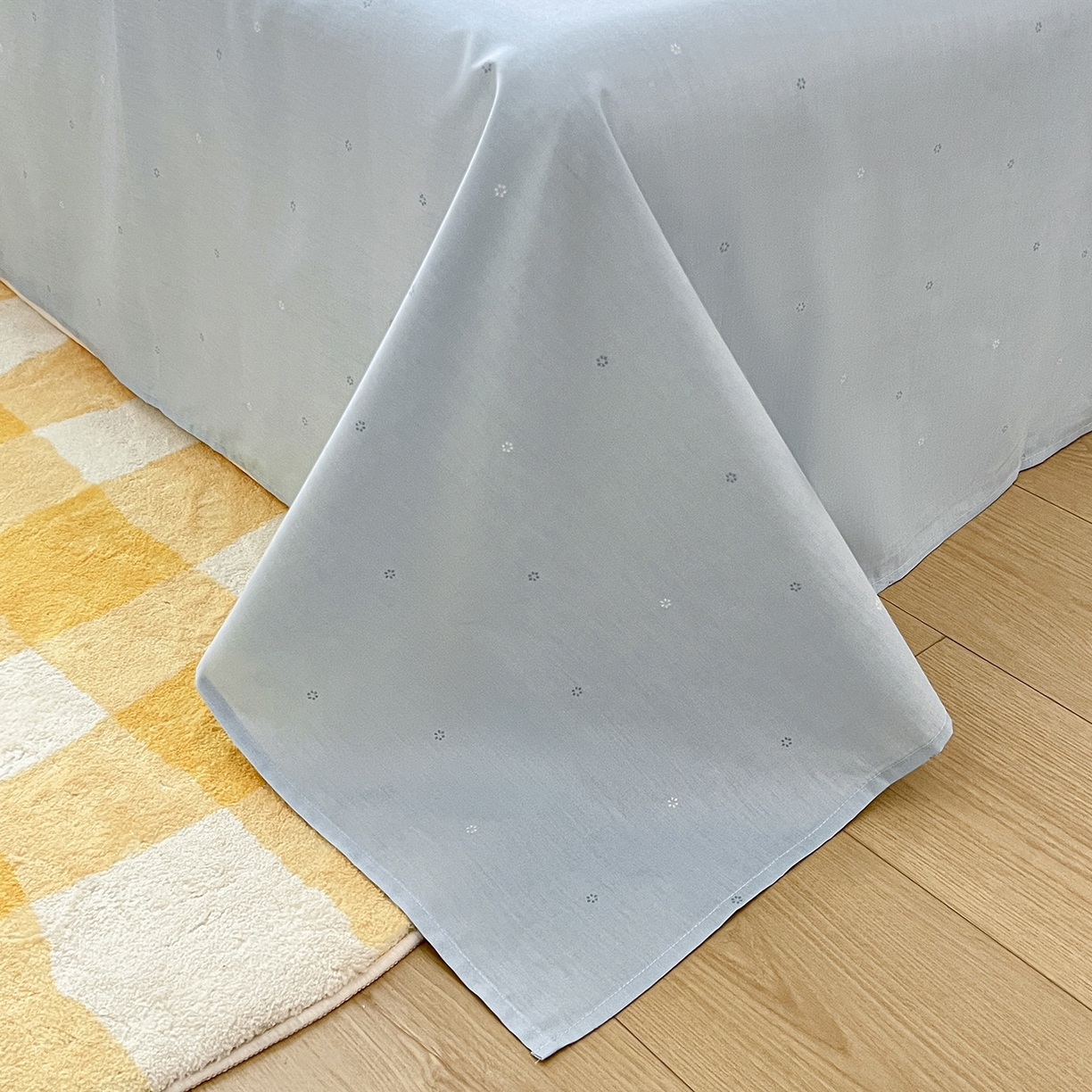 91家纺网 家纺一手货源 找家纺 麦伦家居 2025春夏新款全棉纯棉斜纹40s13372系列-小清新卡通 蘑菇狗