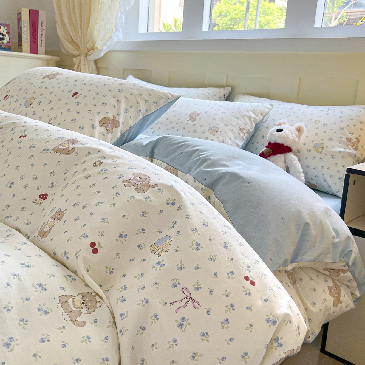 91家纺网 家纺一手货源 找家纺 麦伦家居 2025春夏新款全棉纯棉斜纹40s13372系列-小清新卡通 蘑菇狗