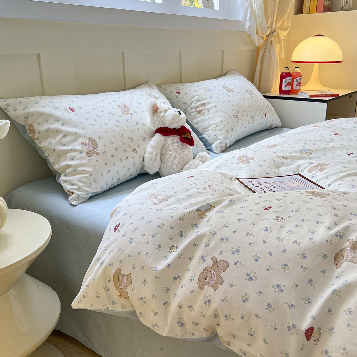 91家纺网 家纺一手货源 找家纺 麦伦家居 2025春夏新款全棉纯棉斜纹40s13372系列-小清新卡通 蘑菇狗