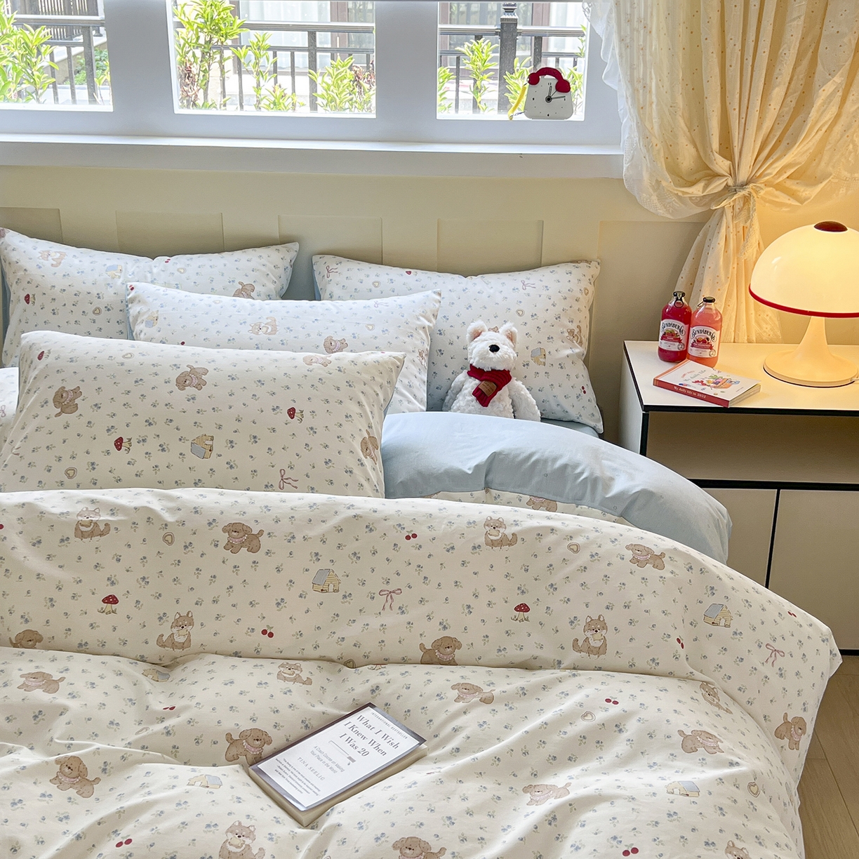 91家纺网 家纺一手货源 找家纺 麦伦家居 2025春夏新款全棉纯棉斜纹40s13372系列-小清新卡通 蘑菇狗