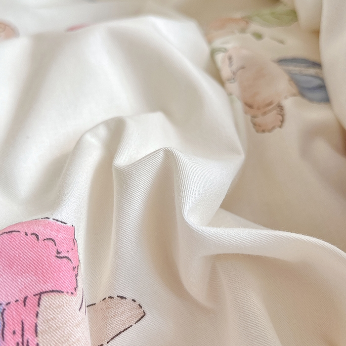 91家纺网 家纺一手货源 找家纺 麦伦家居 2025春夏新款全棉纯棉斜纹40s13372系列-小清新卡通 蘑菇屋