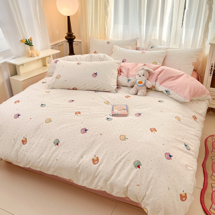 91家纺网 家纺一手货源 找家纺 麦伦家居 2025春夏新款全棉纯棉斜纹40s13372系列-小清新卡通 泡泡熊