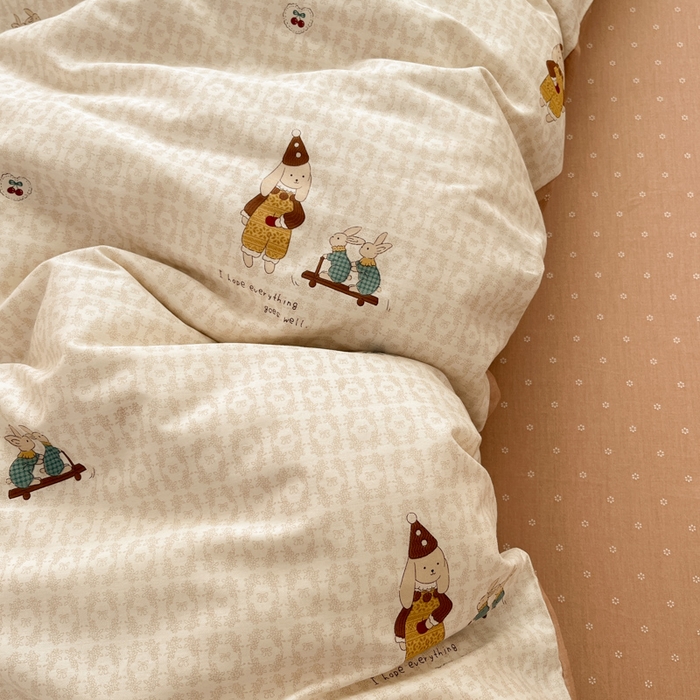 91家纺网 家纺一手货源 找家纺 麦伦家居 2025春夏新款全棉纯棉斜纹40s13372系列-小清新卡通 兔梦园