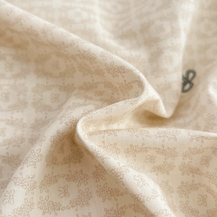 91家纺网 家纺一手货源 找家纺 麦伦家居 2025春夏新款全棉纯棉斜纹40s13372系列-小清新卡通 兔梦园