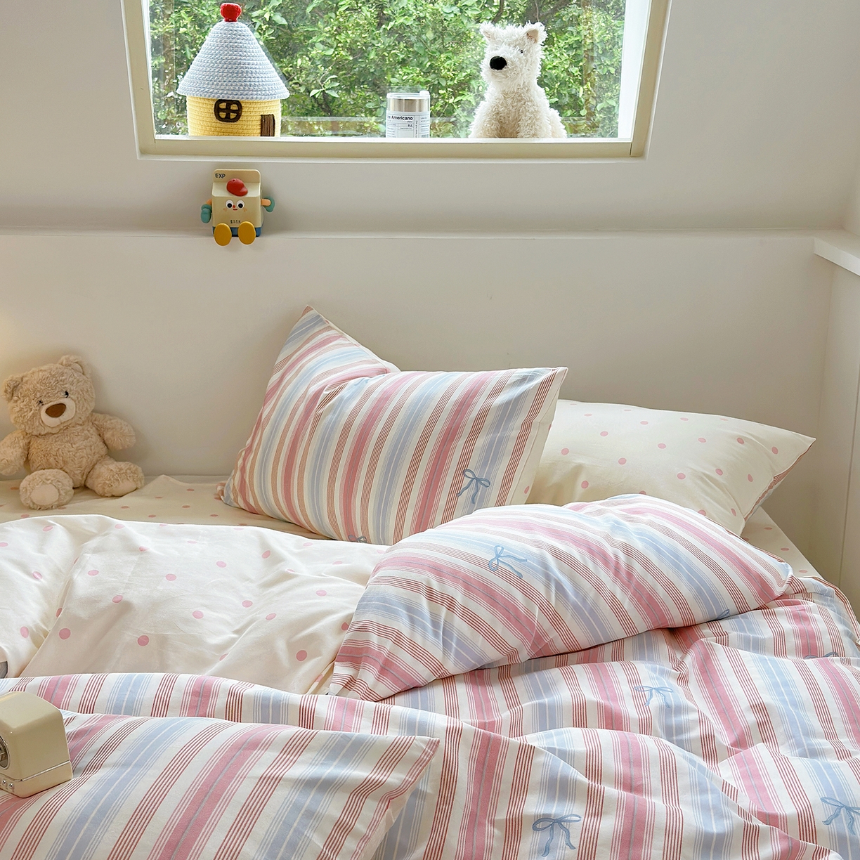 91家纺网 家纺一手货源 找家纺 麦伦家居 2025春夏新款全棉纯棉斜纹40s13372系列-小清新卡通 五彩条纹