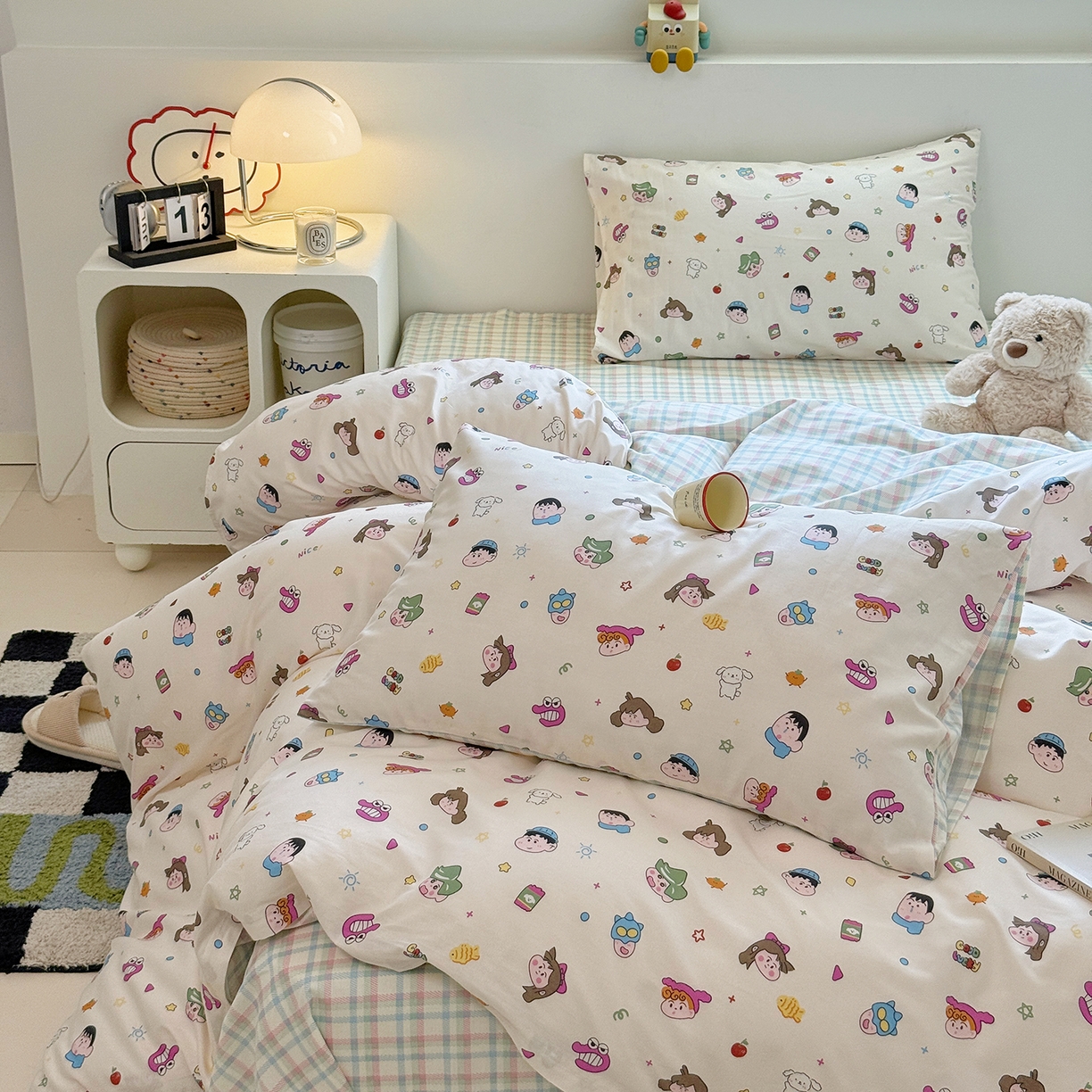 91家纺网 家纺一手货源 找家纺 麦伦家居 2025春夏新款全棉纯棉斜纹40s13372系列-小清新卡通 新新一家