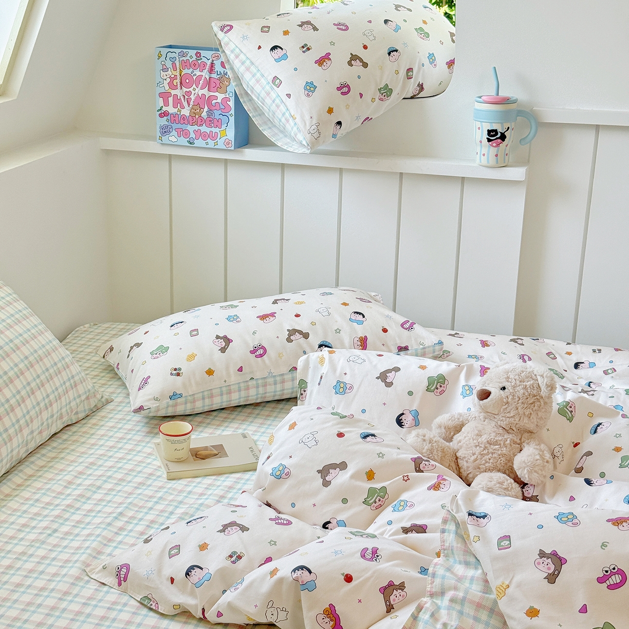 91家纺网 家纺一手货源 找家纺 麦伦家居 2025春夏新款全棉纯棉斜纹40s13372系列-小清新卡通 新新一家