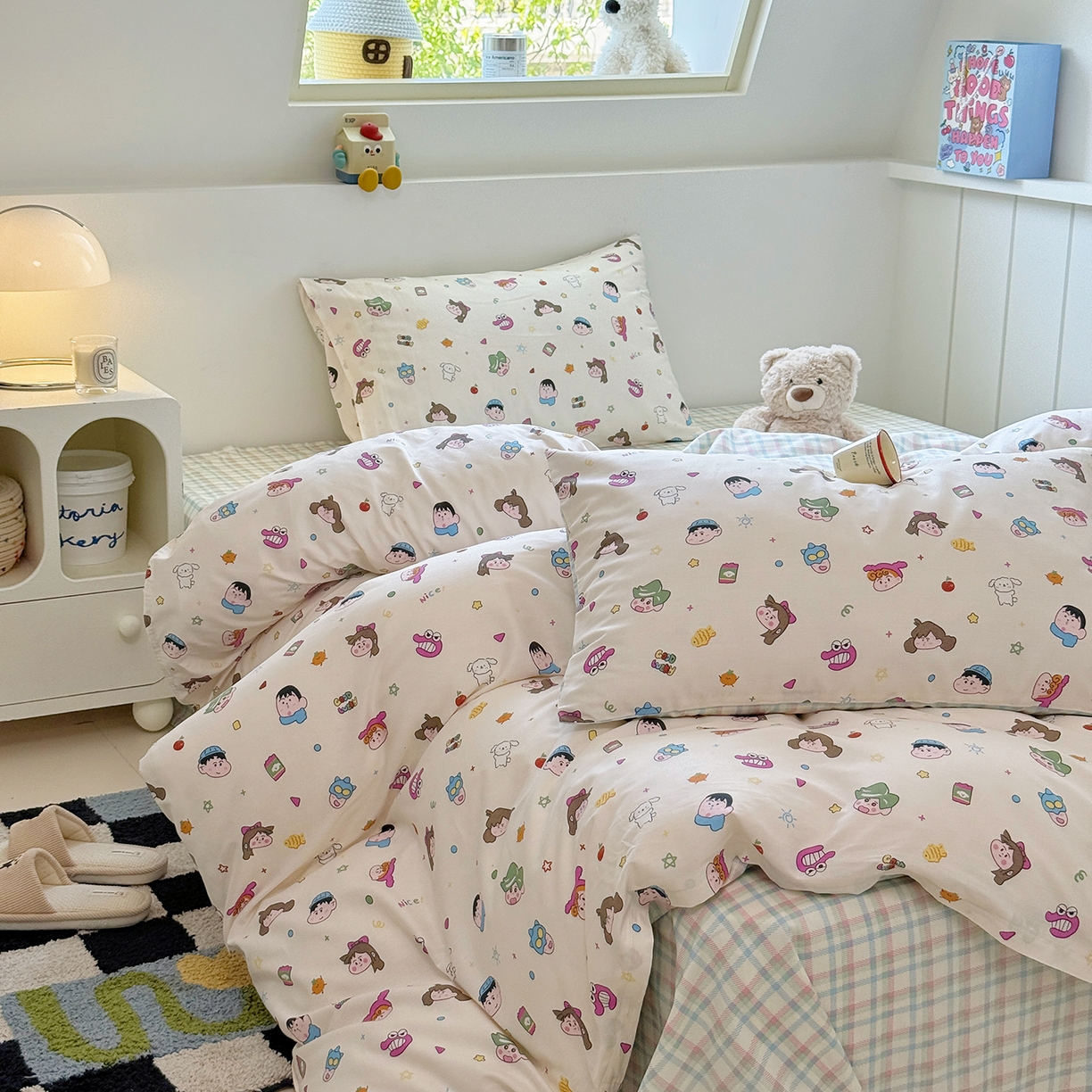 91家纺网 家纺一手货源 找家纺 麦伦家居 2025春夏新款全棉纯棉斜纹40s13372系列-小清新卡通 新新一家