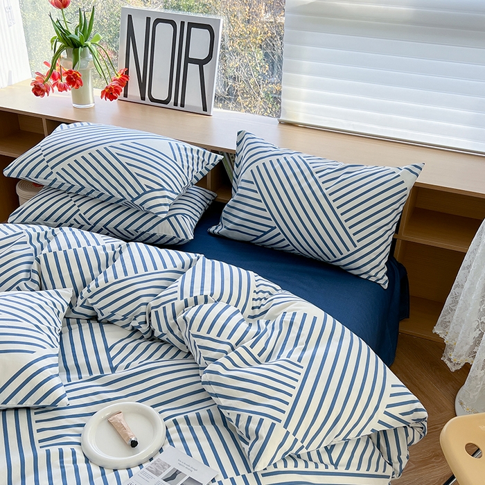 91家纺网 家纺一手货源 找家纺 麦伦家居 2025春夏新款全棉纯棉斜纹40s13372系列-简约条格系 初语 蓝