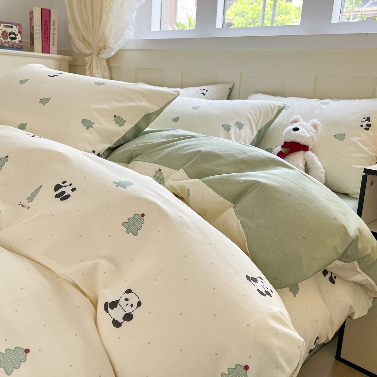 91家纺网 家纺一手货源 找家纺 麦伦家居 2025春夏新款全棉纯棉斜纹40s13372系列-小清新卡通 熊猫森林