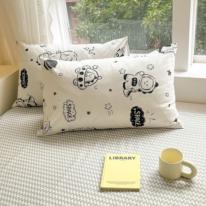 91家纺网 家纺一手货源 找家纺 麦伦家居 2025春夏新款全棉纯棉斜纹40s13372系列-小清新卡通 宇宙星辰