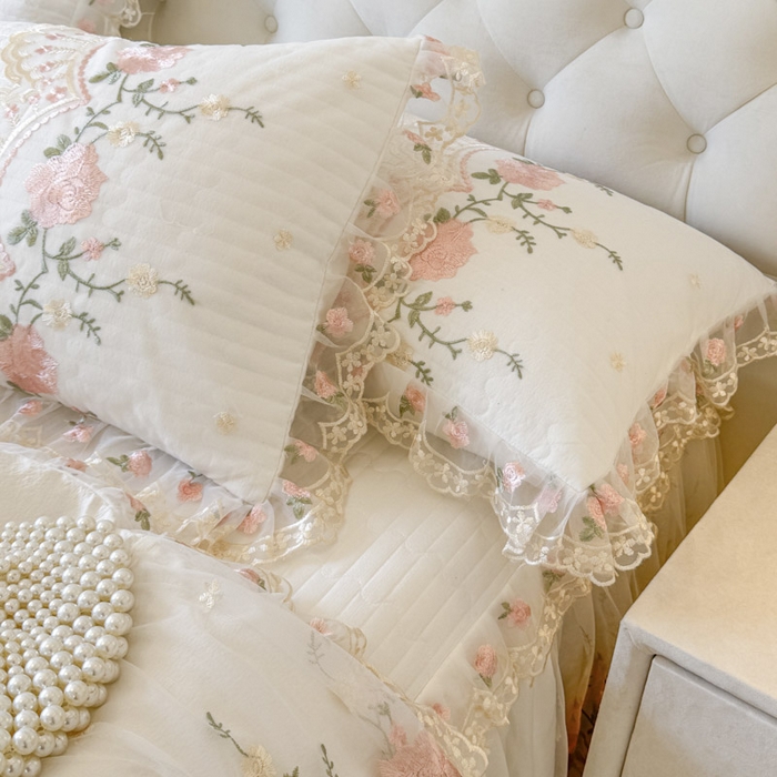 91家纺网 家纺一手货源 找家纺 恋尚 2025春夏新款香云纱床裙单床裙床裙单件-莫妮卡（控价130起） 莫妮卡-白