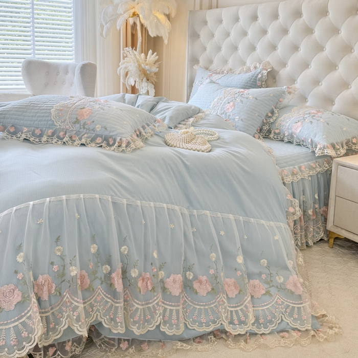 91家纺网 家纺一手货源 找家纺 恋尚 2025春夏新款香云纱床裙单床裙床裙单件-莫妮卡（控价130起） 莫妮卡-清新蓝