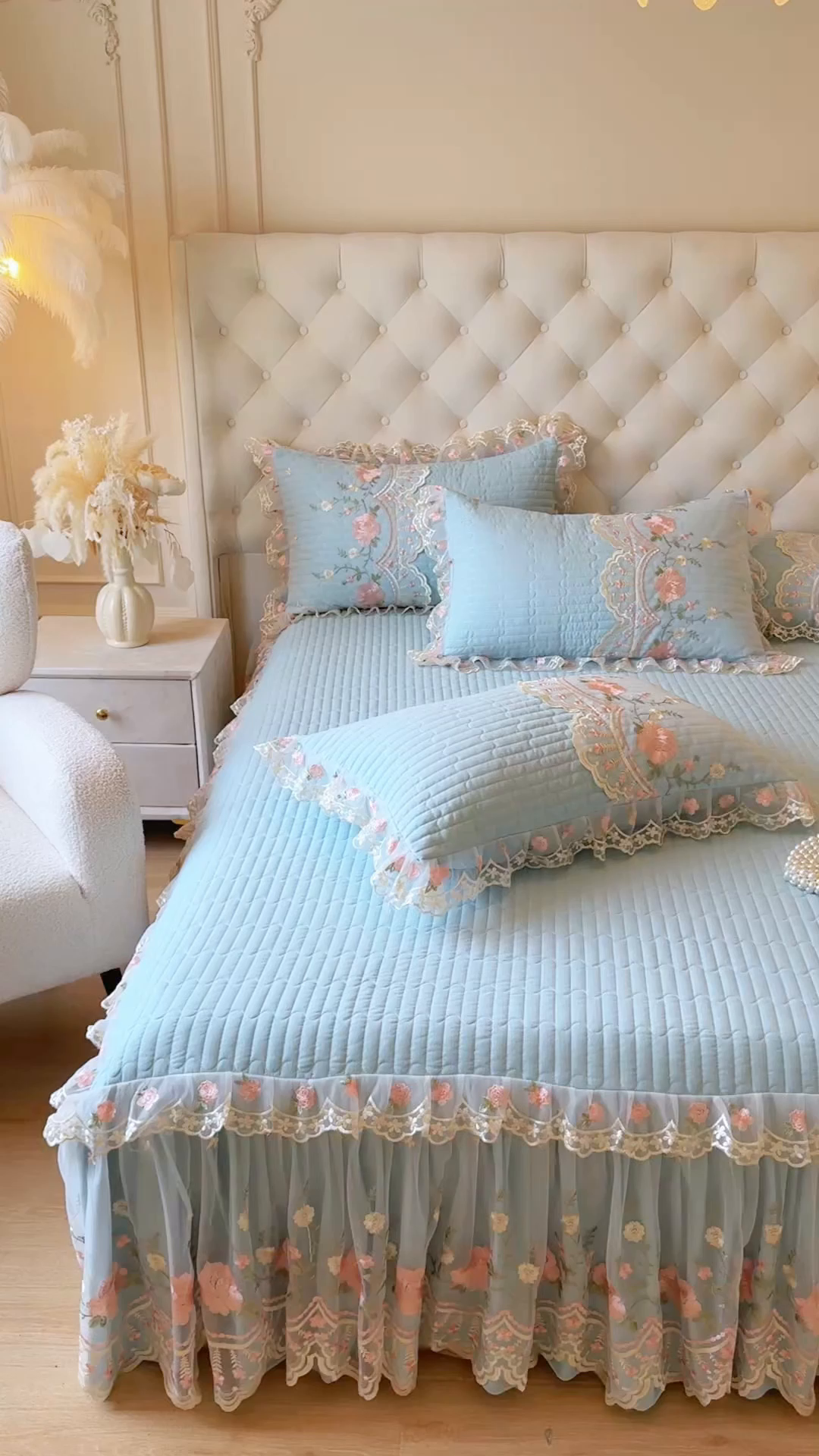 91家纺网 家纺一手货源 找家纺 恋尚 2025春夏新款香云纱床裙单床裙床裙单件-莫妮卡（控价130起） 莫妮卡-清新蓝