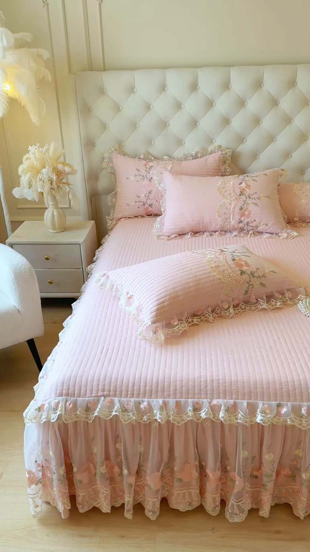 91家纺网 家纺一手货源 找家纺 恋尚 2025春夏新款香云纱床裙单床裙床裙单件-莫妮卡（控价130起） 莫妮卡-清新玉