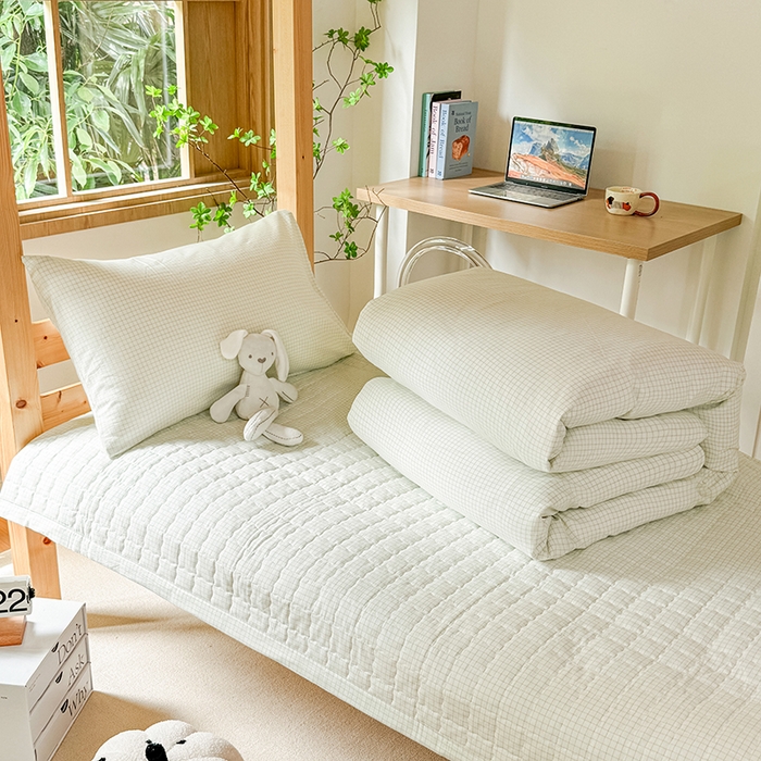 91家纺网 家纺一手货源 找家纺 拾物记 2025新款全棉纯棉色织水洗棉床盖学生宿舍三件套上下铺三件套 米乐绿