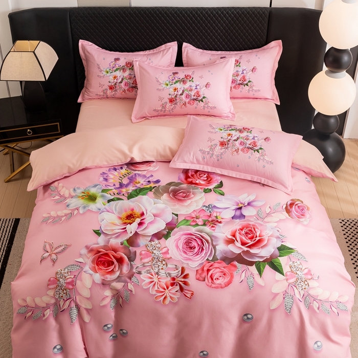 91家纺网 家纺一手货源 找家纺 大麦乐田 2025秋冬新款大版花卉四件套直播爆款 百花齐放 粉