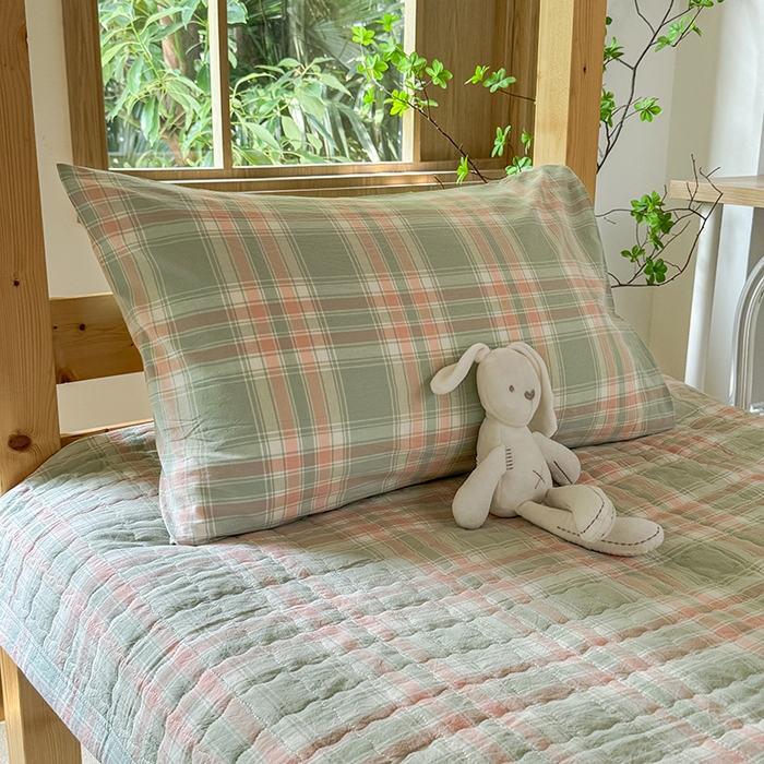 91家纺网 家纺一手货源 找家纺 拾物记 2025新款全棉纯棉色织水洗棉床盖学生宿舍三件套上下铺三件套 奶昔绿