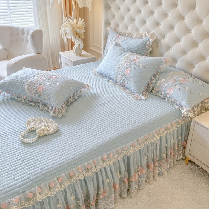 91家纺网 家纺一手货源 找家纺 恋尚 2025新款香云纱床裙四件套系列-莫妮卡 莫妮卡-清新蓝