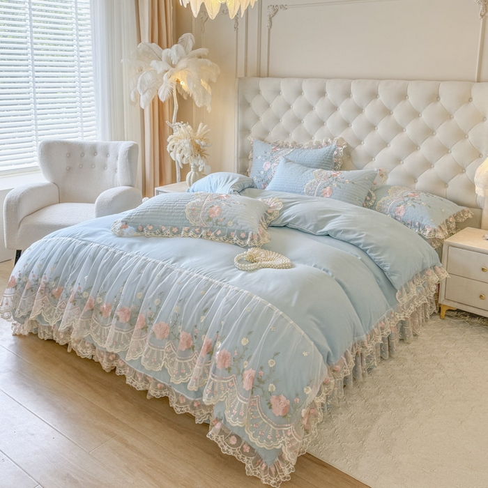 91家纺网 家纺一手货源 找家纺 恋尚 2025新款香云纱床裙四件套系列-莫妮卡 莫妮卡-清新蓝