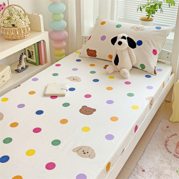 91家纺网 家纺一手货源 找家纺 名兮家居 2025新款全棉纯棉13372学生印花上下铺床笠单床笠单品床笠单件床笠 波点小熊