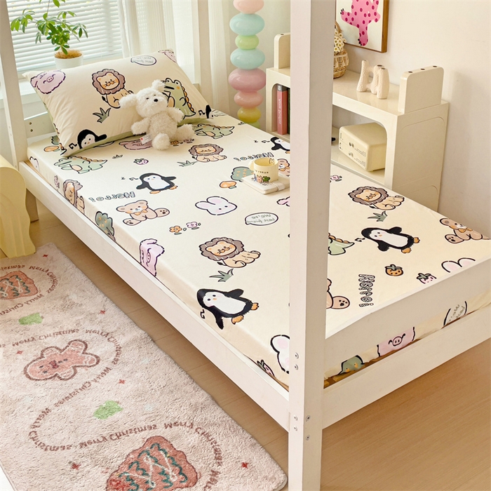 91家纺网 家纺一手货源 找家纺 名兮家居 2025新款全棉纯棉13372学生印花上下铺床笠单床笠单品床笠单件床笠 动物世界