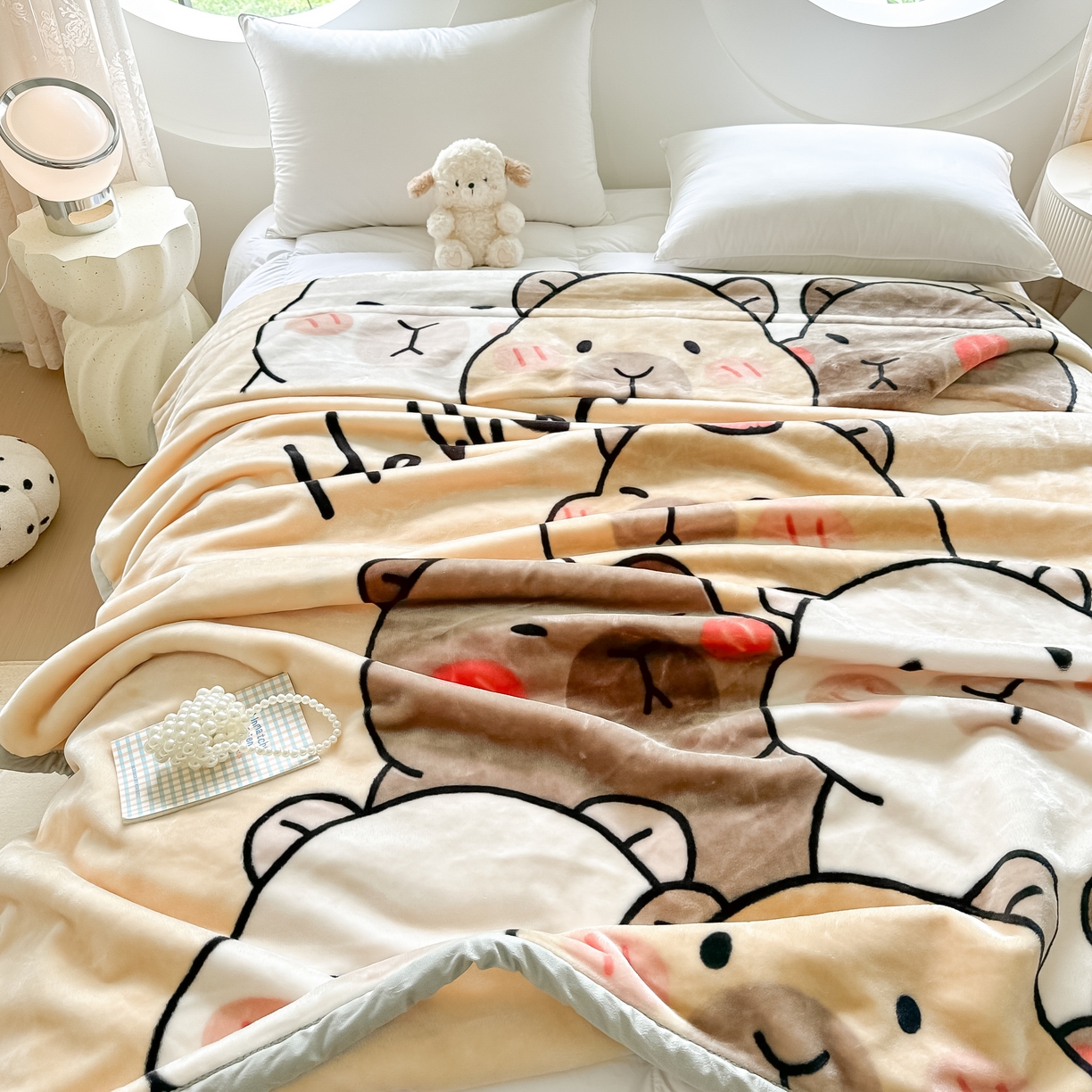 91家纺网 家纺一手货源 找家纺 法莱妮2025新款双层加厚拉舍尔毛毯 婚庆 单双人 厂家直销可定制 卡皮巴拉