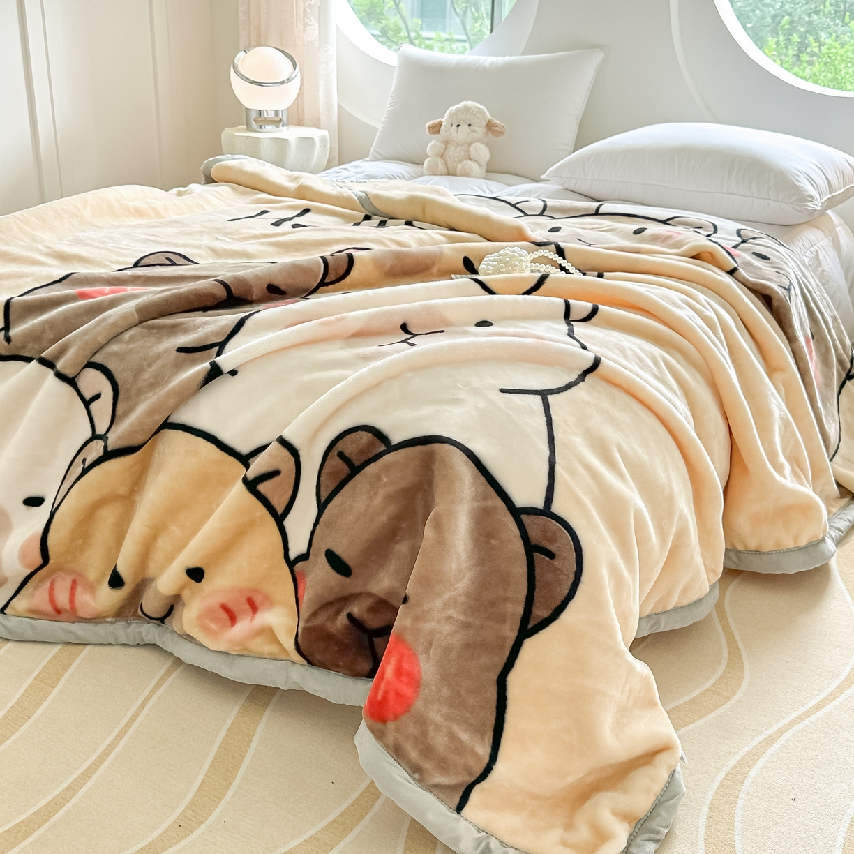 91家纺网 家纺一手货源 找家纺 法莱妮2025新款双层加厚拉舍尔毛毯 婚庆 单双人 厂家直销可定制 卡皮巴拉