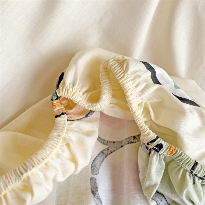 91家纺网 家纺一手货源 找家纺 名兮家居 2025新款全棉纯棉13372学生印花上下铺床笠单床笠单品床笠单件床笠 动物世界