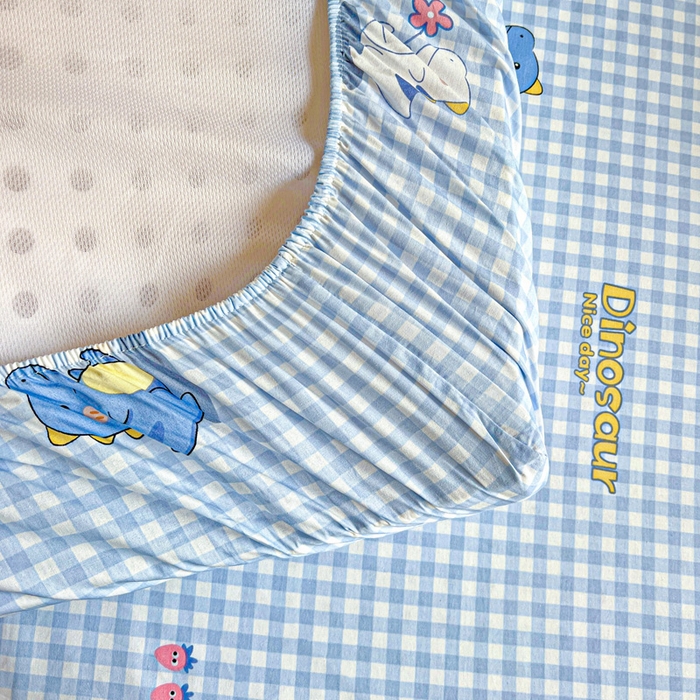 91家纺网 家纺一手货源 找家纺 名兮家居 2025新款全棉纯棉13372学生印花上下铺床笠单床笠单品床笠单件床笠 格子恐龙