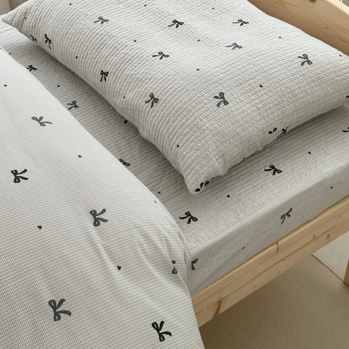 91家纺网 家纺一手货源 找家纺 （总）佰织鑫家居 2025新款独家原创-学生季纯棉夹棉床笠三件套