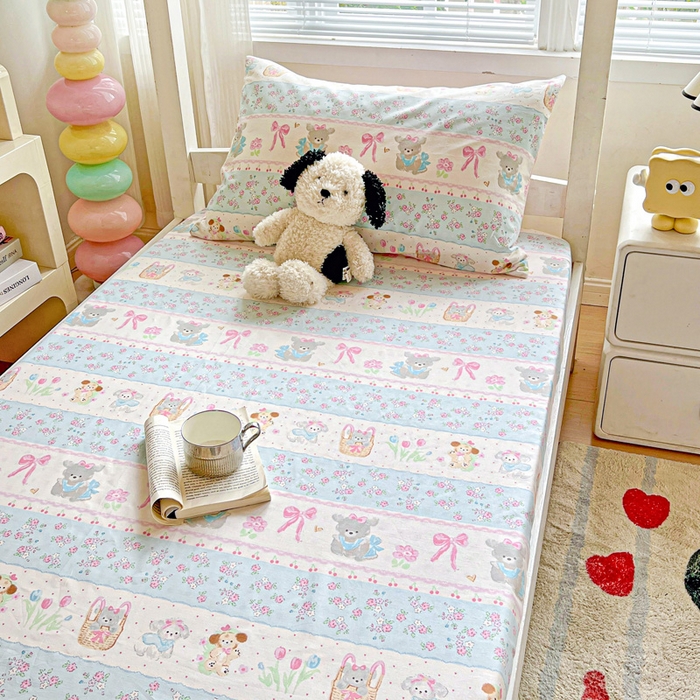 91家纺网 家纺一手货源 找家纺 名兮家居 2025新款全棉纯棉13372学生印花上下铺床笠单床笠单品床笠单件床笠 花篮熊