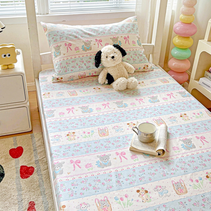 91家纺网 家纺一手货源 找家纺 名兮家居 2025新款全棉纯棉13372学生印花上下铺床笠单床笠单品床笠单件床笠 花篮熊