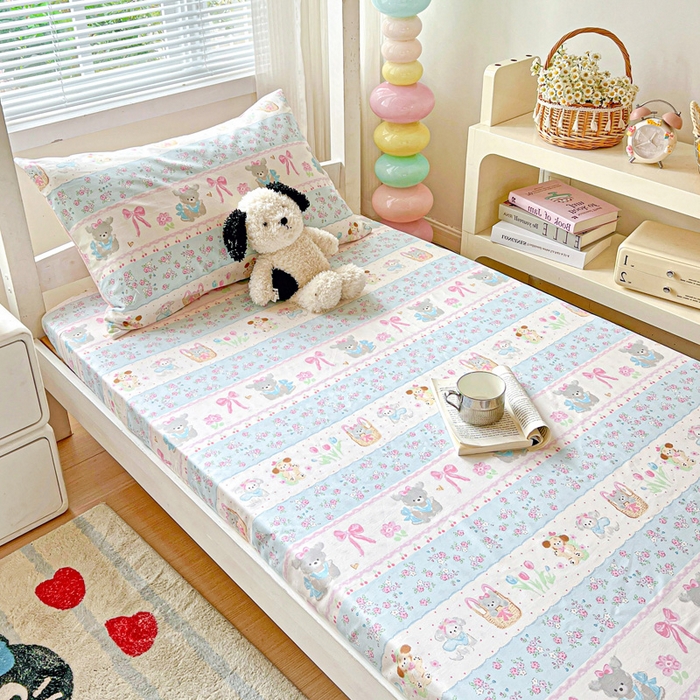 91家纺网 家纺一手货源 找家纺 名兮家居 2025新款全棉纯棉13372学生印花上下铺床笠单床笠单品床笠单件床笠 花篮熊