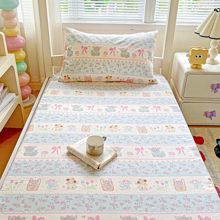 91家纺网 家纺一手货源 找家纺 名兮家居 2025新款全棉纯棉13372学生印花上下铺床笠单床笠单品床笠单件床笠 花篮熊