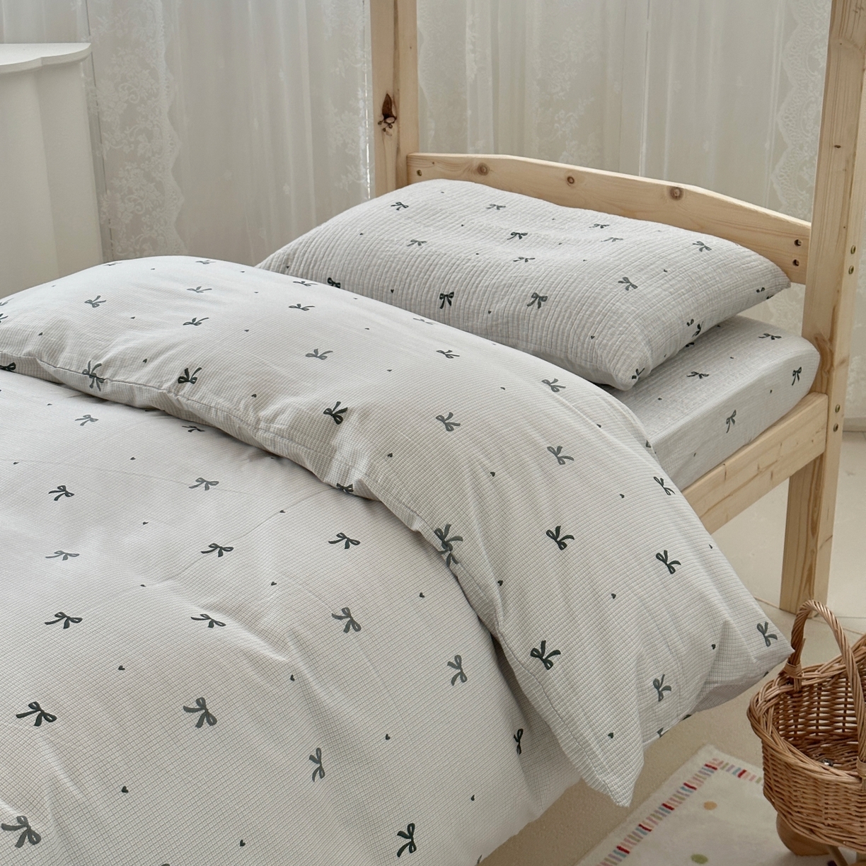 91家纺网 家纺一手货源 找家纺 佰织鑫家居 2025新款独家原创-学生季纯棉夹棉床笠三件套 蝴蝶结